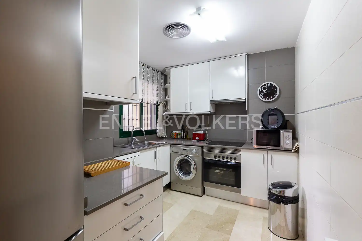 Cocina de Casa adosada en venta en Valencia con Aire acondicionado, Calefacción y Jardín privado