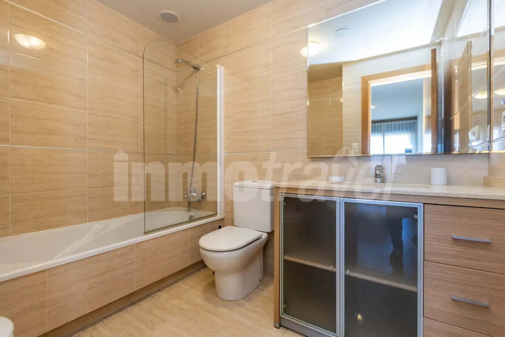 Bany de Apartament en venda en Sanxenxo amb Calefacció, Parquet i Terrassa