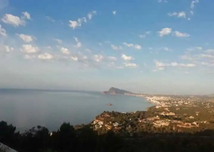 Vista exterior de Casa o xalet en venda en Orihuela amb Calefacció, Terrassa i Moblat