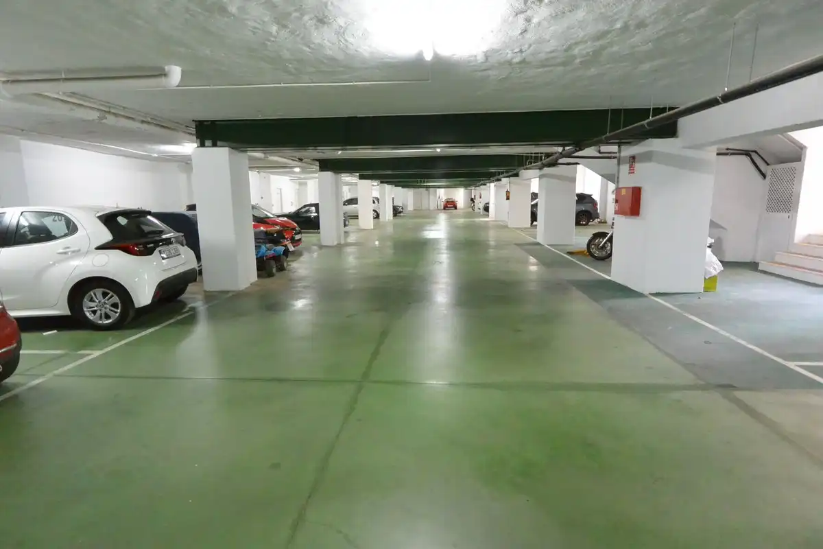 Parking de Piso en venta en Milla de Oro