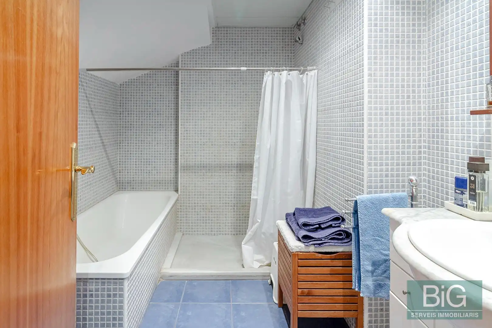 Baño de Ático en venta en Mataró con Aire acondicionado, Calefacción y Parquet