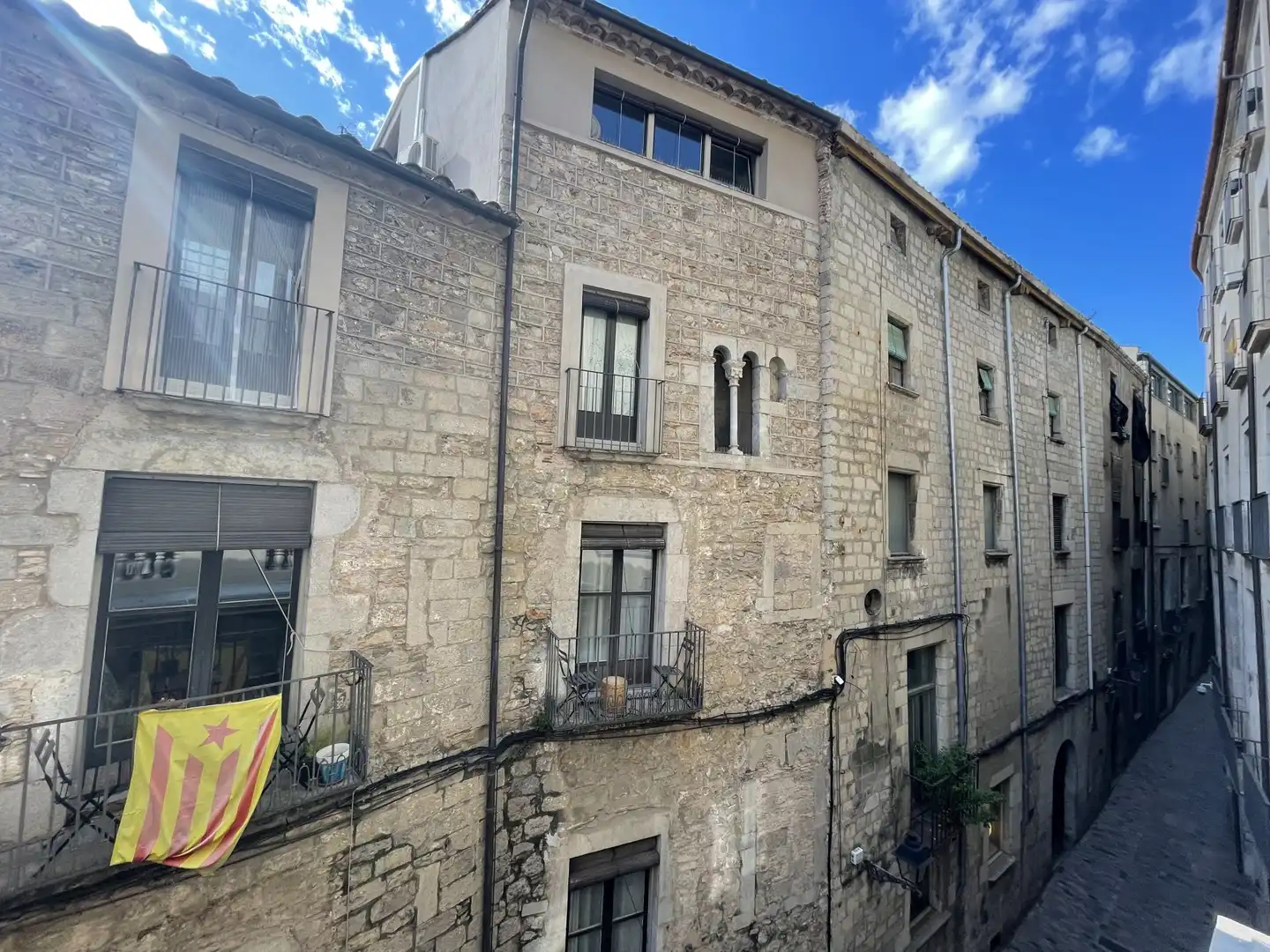 Exterior view of Flat for sale in Girona  with Heating, Furnished and Balcony