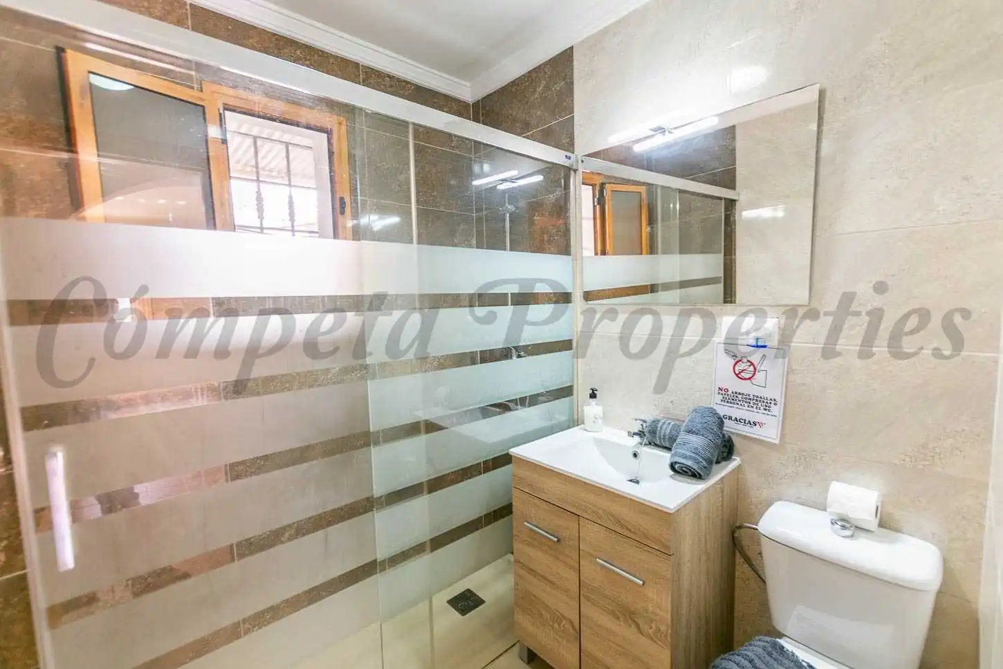 Casa amb piscina en venda a Sayalonga, imagen 11