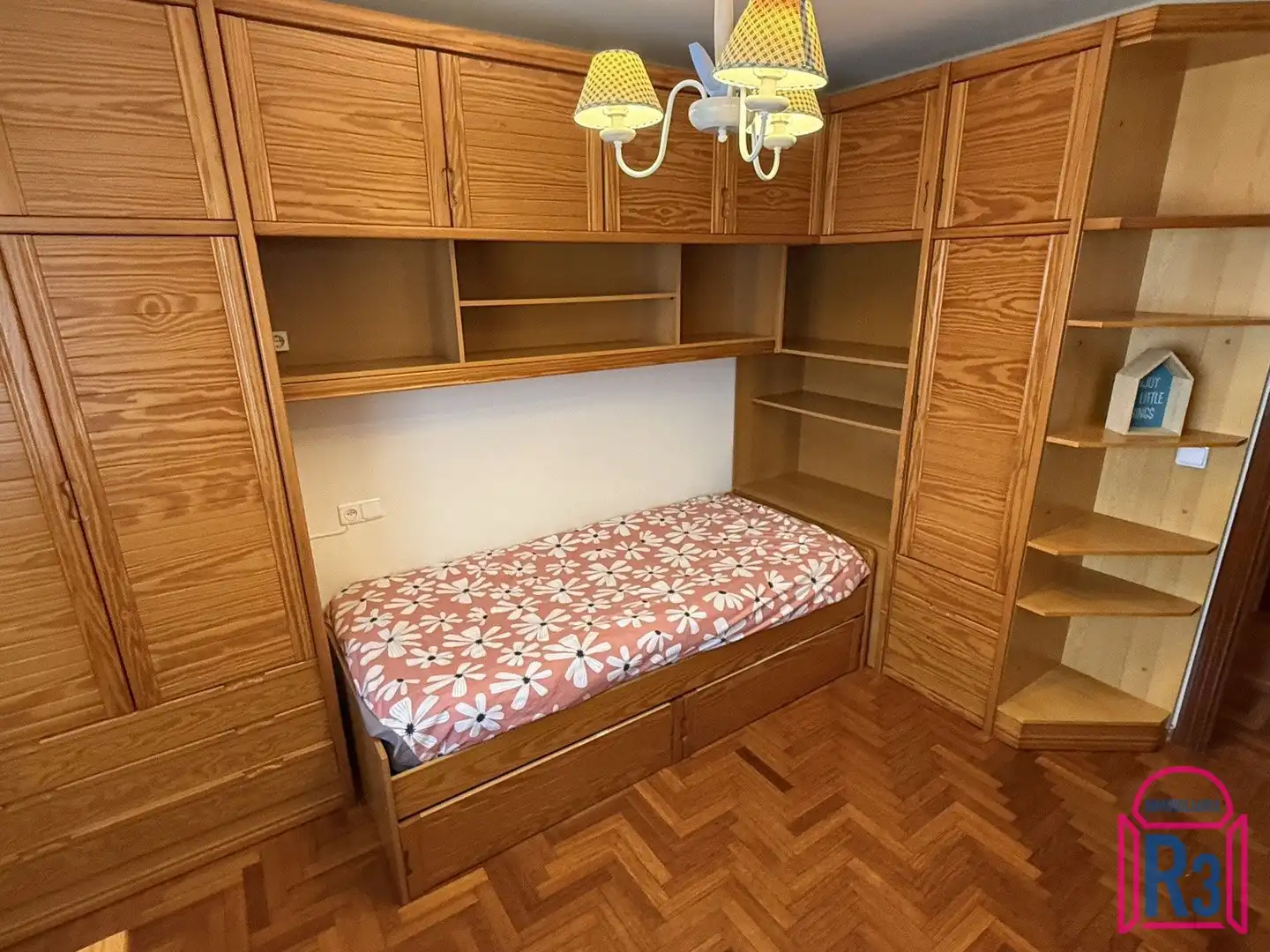 Schlafzimmer von Wohnung zur Miete in León Capital  mit Heizung, Terrasse und Möbliert
