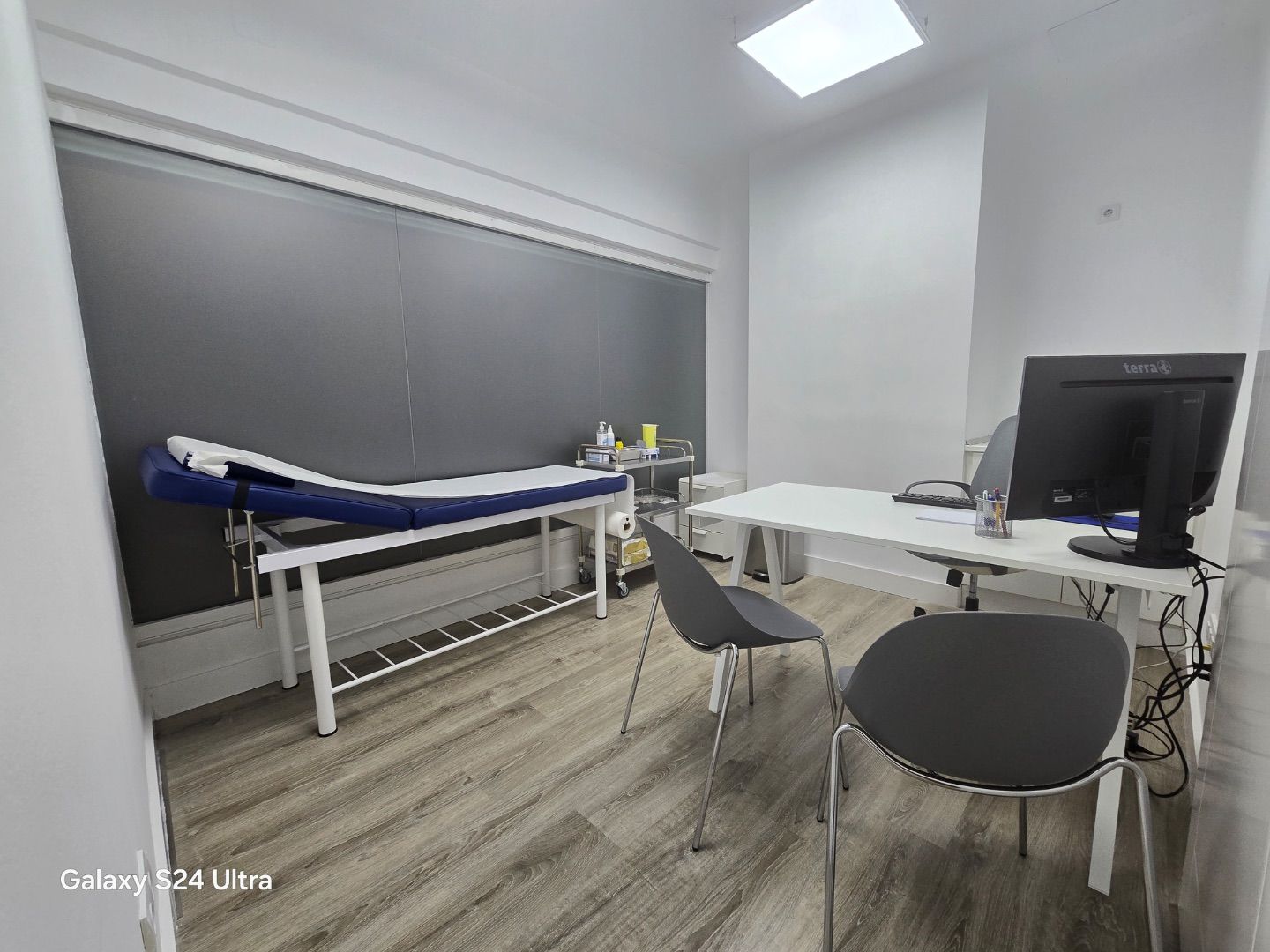 Office to rent in  Madrid Capital  with Air Conditioner, Heating and Furnished