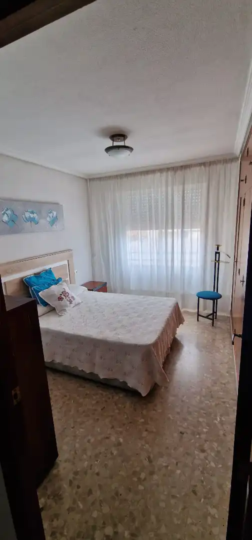 Study for rent in Ensanche - Parque del Oeste