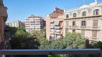 Exterior view of Flat for sale in  Barcelona Capital  with Air Conditioner, Heating and Balcony