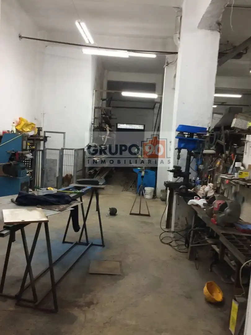 Nave industrial en venta en Valencia