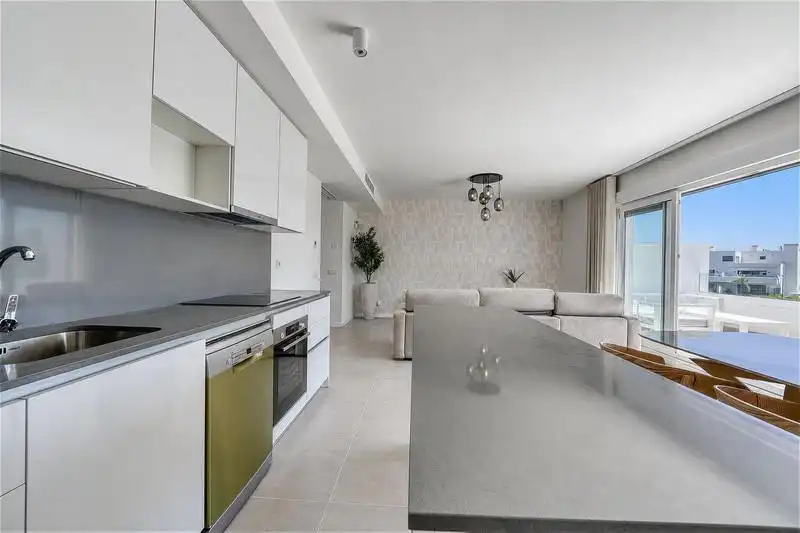 Cocina de Apartamento de alquiler en Estepona con Aire acondicionado, Calefacción y Terraza