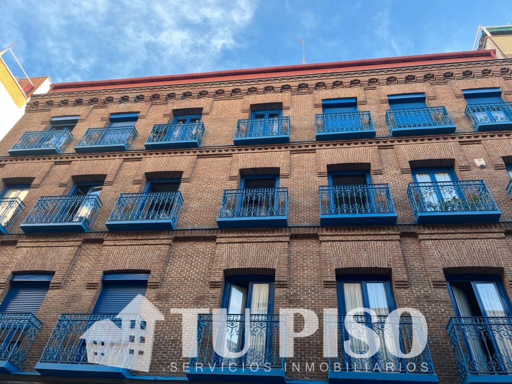 Exterior view of Flat for sale in  Madrid Capital  with Heating