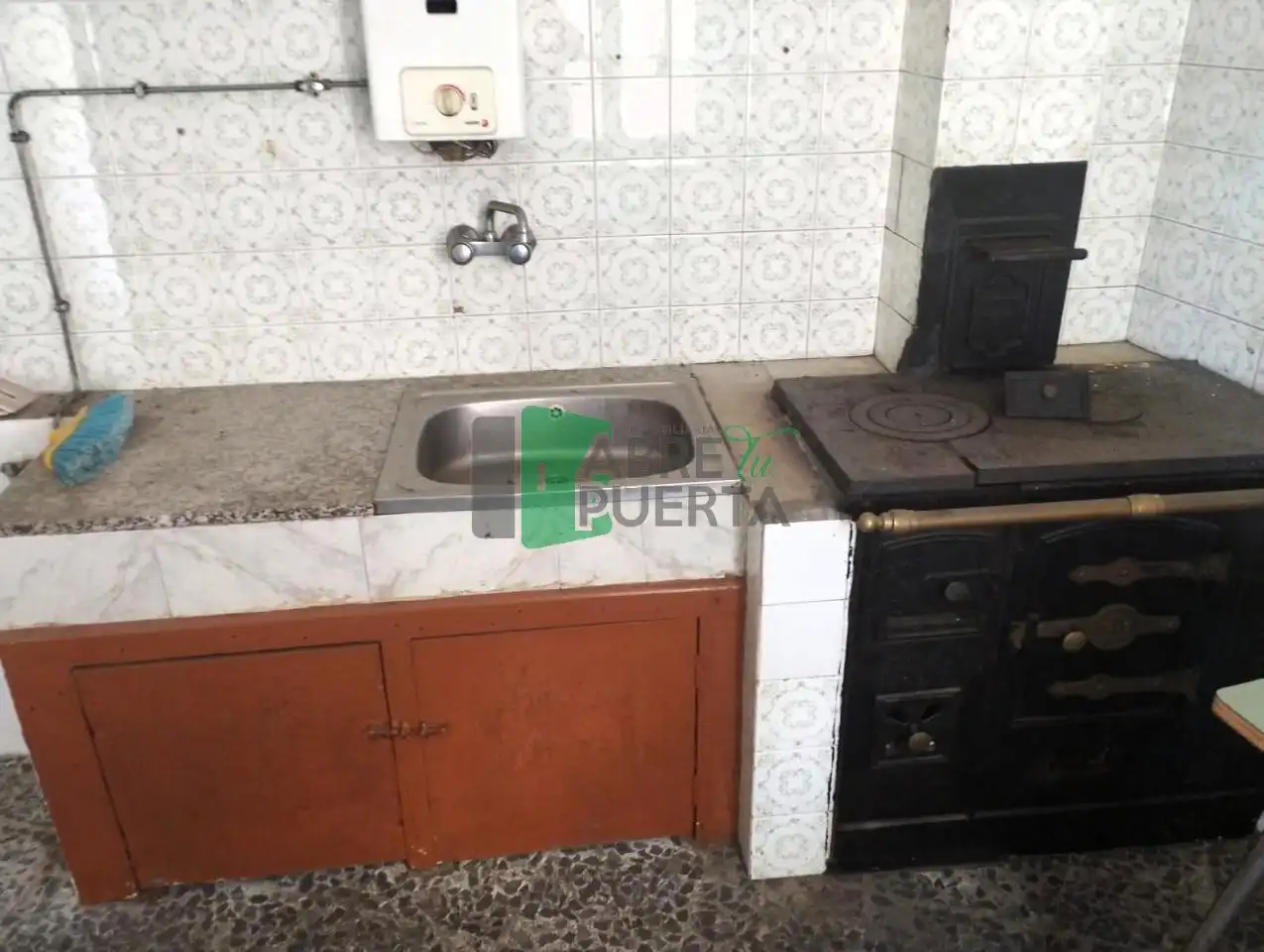 Kitchen of Houses for sale in Ourense Capital   with Private garden