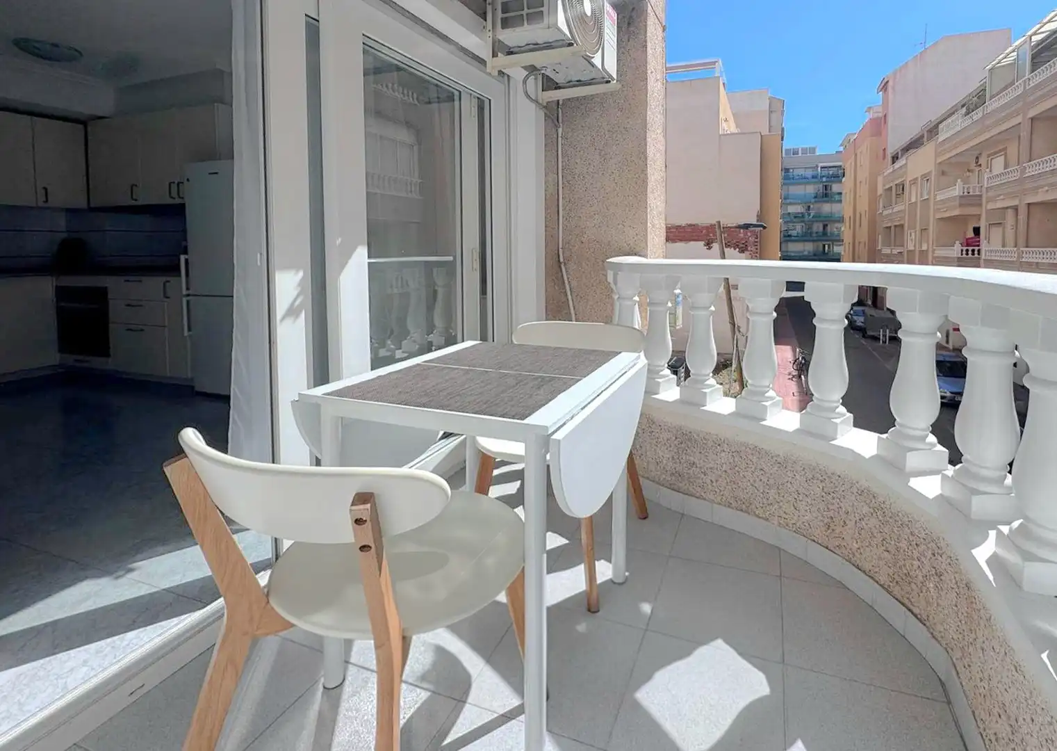 Terrassa de Estudi en venda en Torrevieja amb Aire condicionat, Terrassa i Moblat