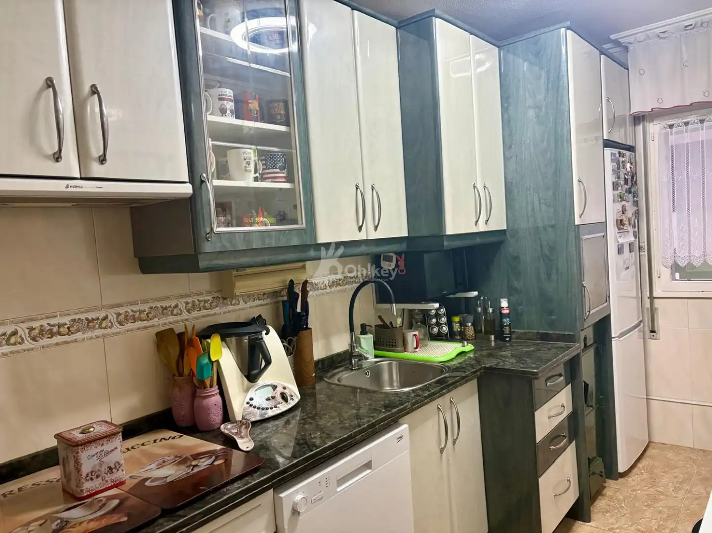 Cocina de Piso en venta en Villablino con Calefacción, Trastero y Amueblado