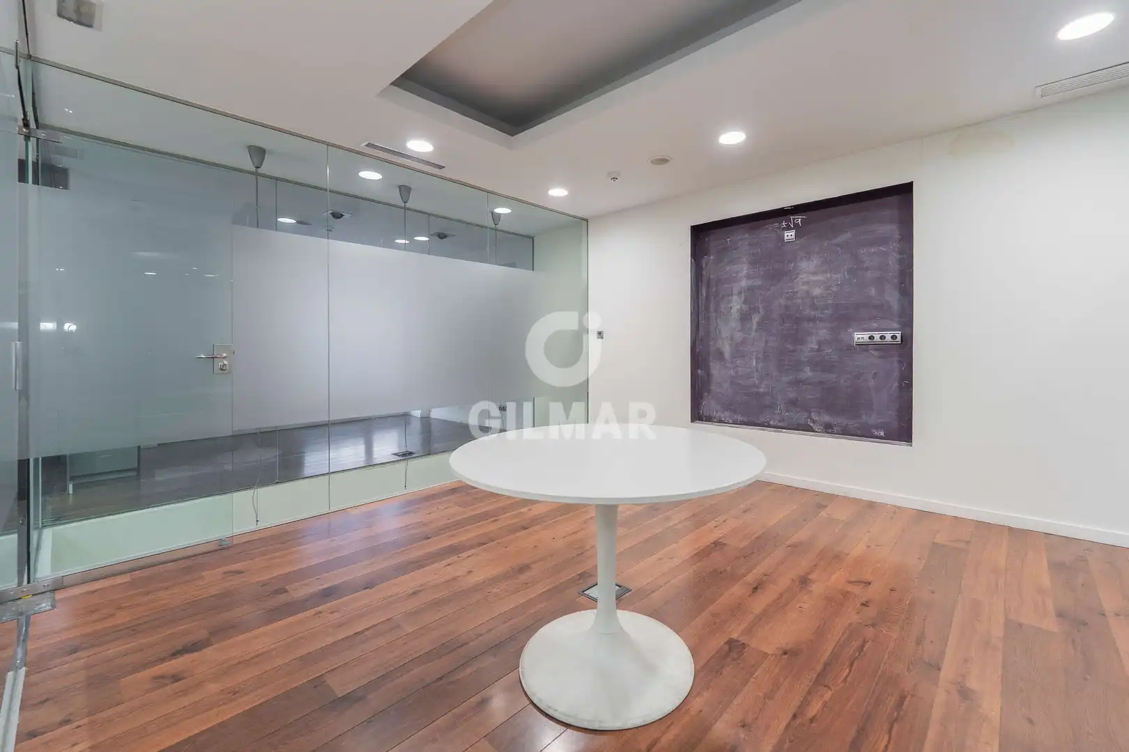 Local en venta en Madrid con Calefacción