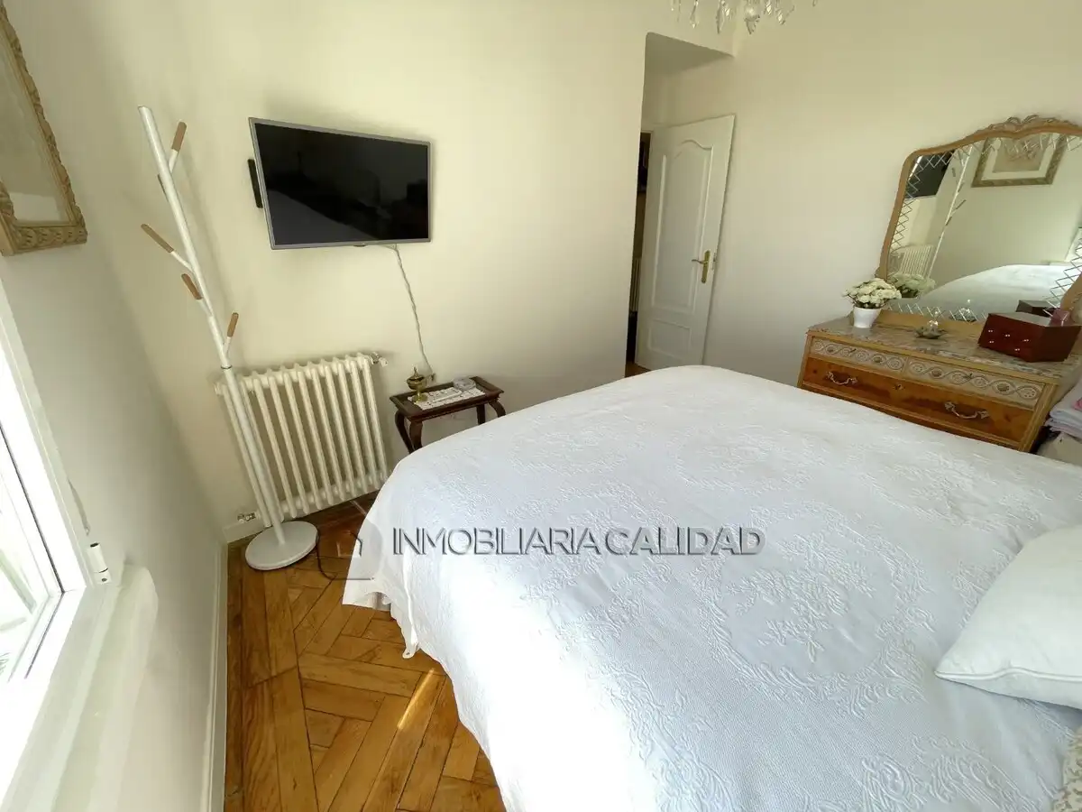 Bedroom of Flat for rent in Burgos  with Heating and Furnished