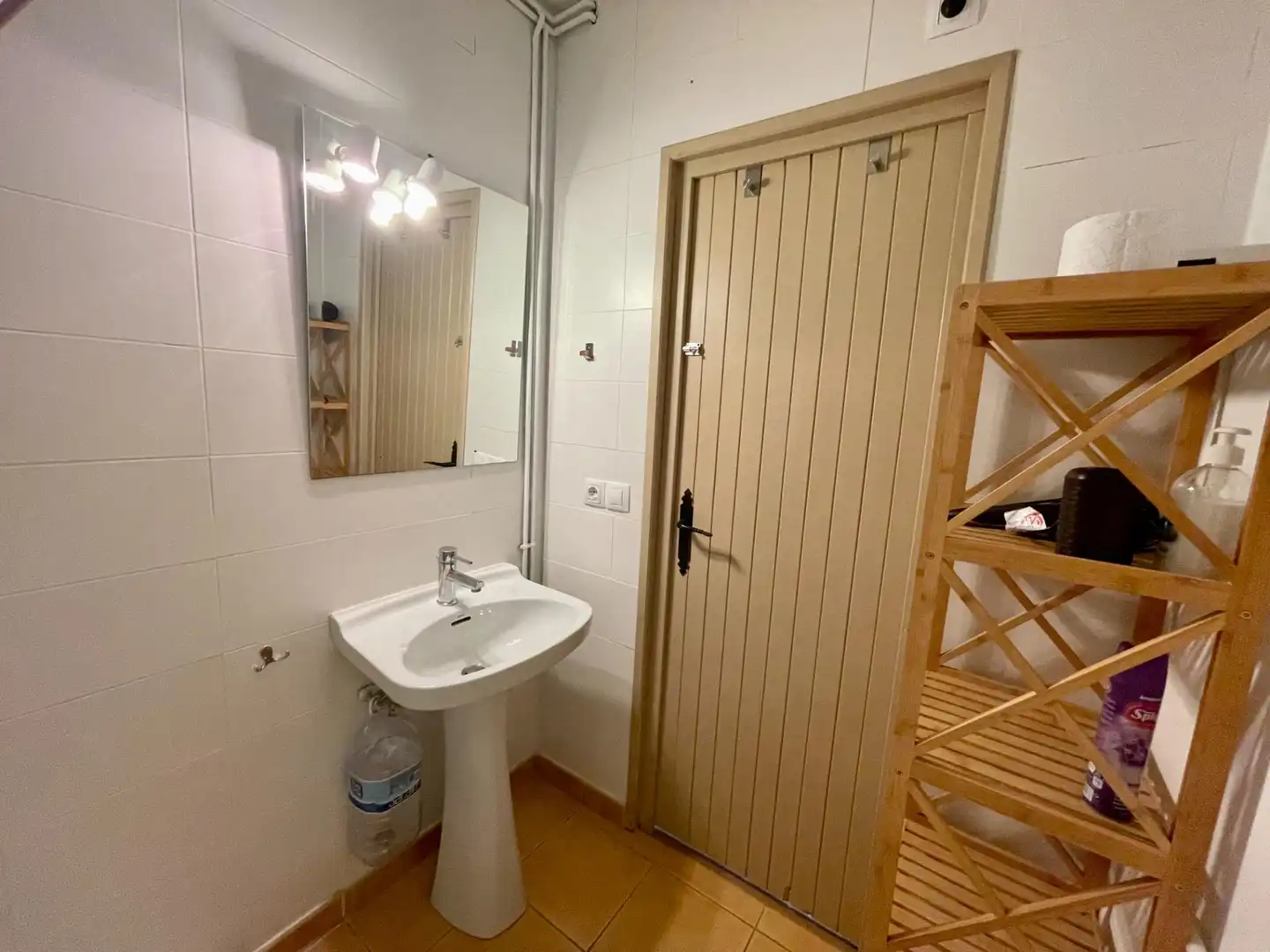Bathroom of Flat for rent in Alcalá de la Selva  with Heating, Terrace and Storage room