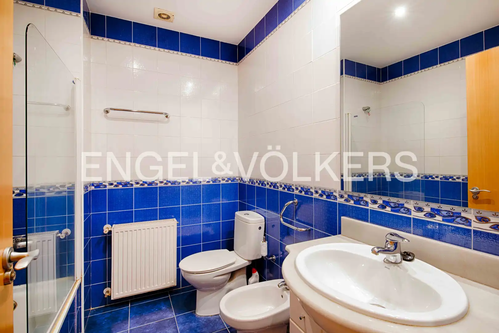 Baño de Piso en venta en Llançà con Aire acondicionado y Terraza