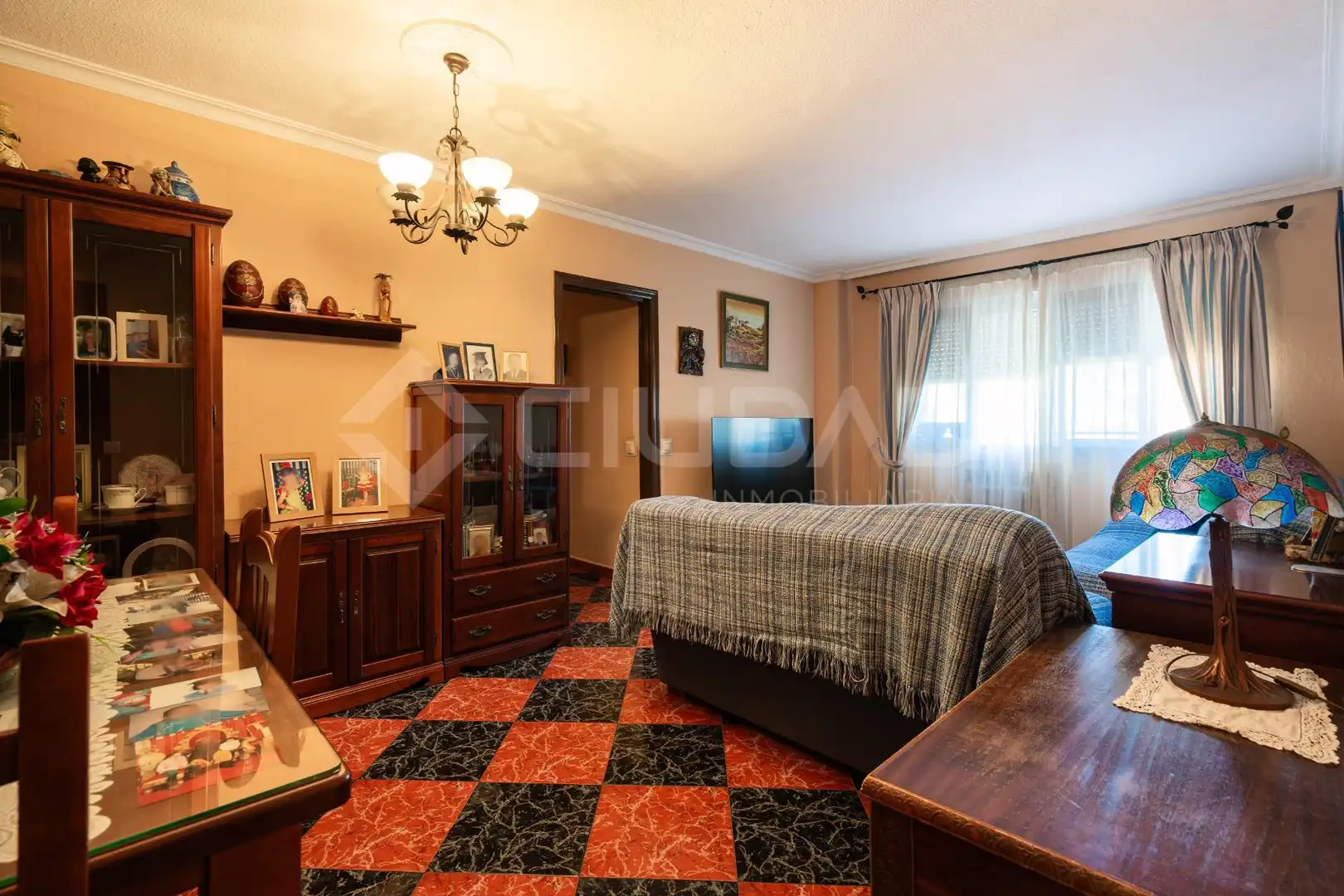 Bedroom of Flat for sale in Sevilla  with Air Conditioner