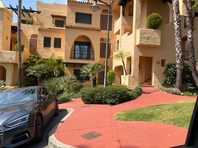 Exterior view of Apartment to rent in Estepona  with Air Conditioner, Heating and Private garden
