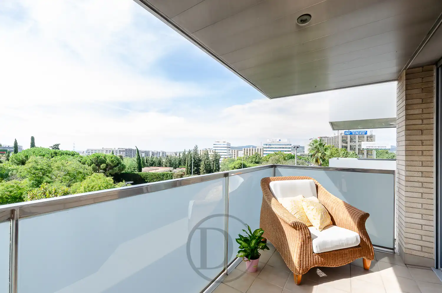 Terrasse von Wohnung zum Verkauf in Esplugues de Llobregat mit Klimaanlage, Terrasse und Balkon