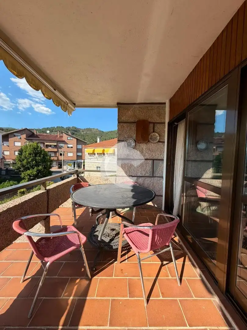 Terrassa de Casa o xalet en venda en Entrimo amb Calefacció, Jardí privat i Traster