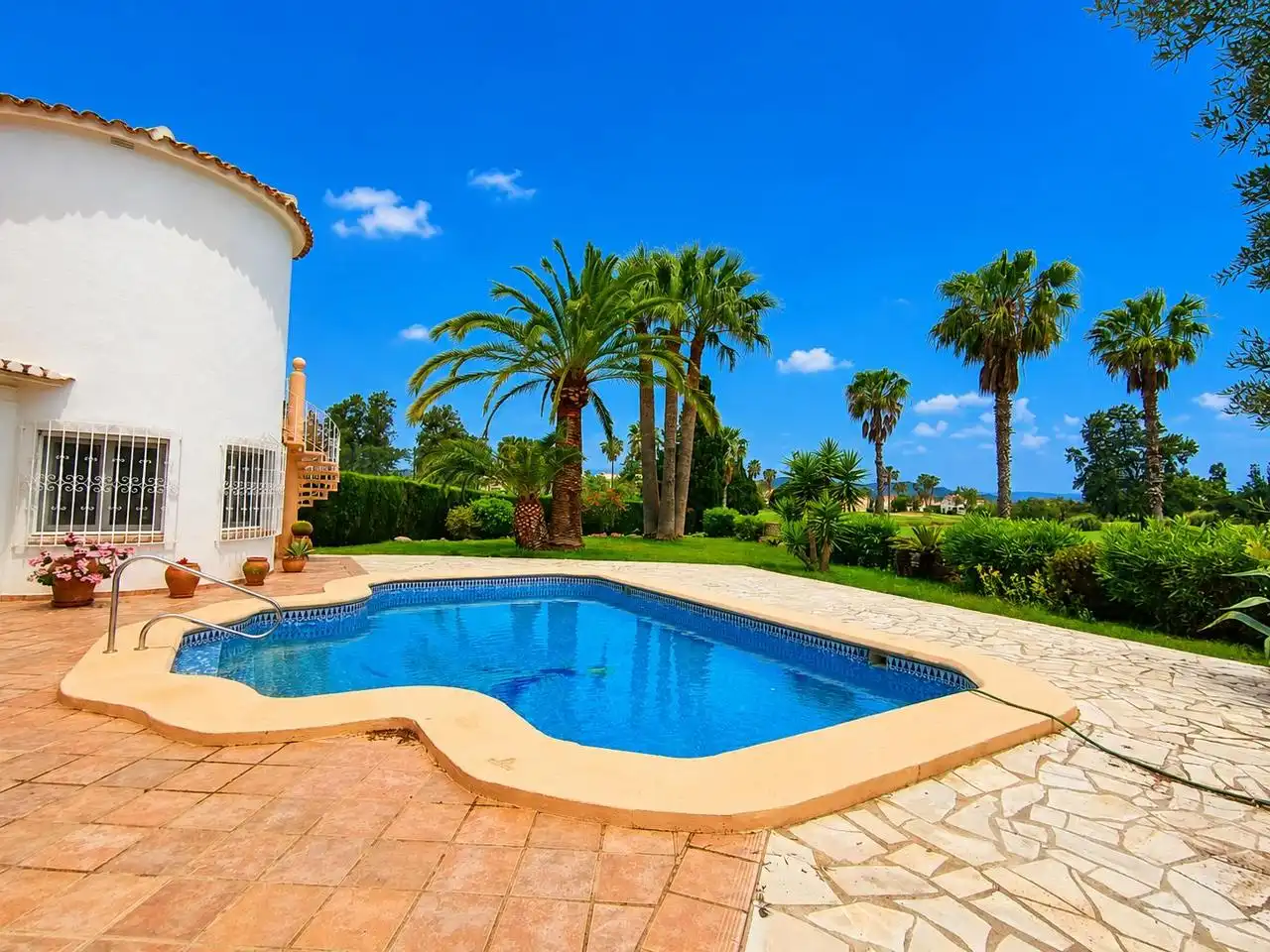 Piscina de Casa o chalet en venta en Oliva con Terraza y Piscina comunitaria