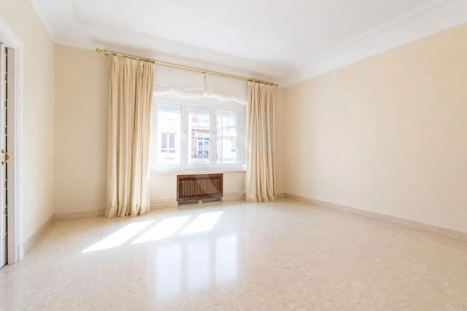 Wohnzimmer von Wohnung zum Verkauf in Valencia mit Klimaanlage, Terrasse und Abstellraum
