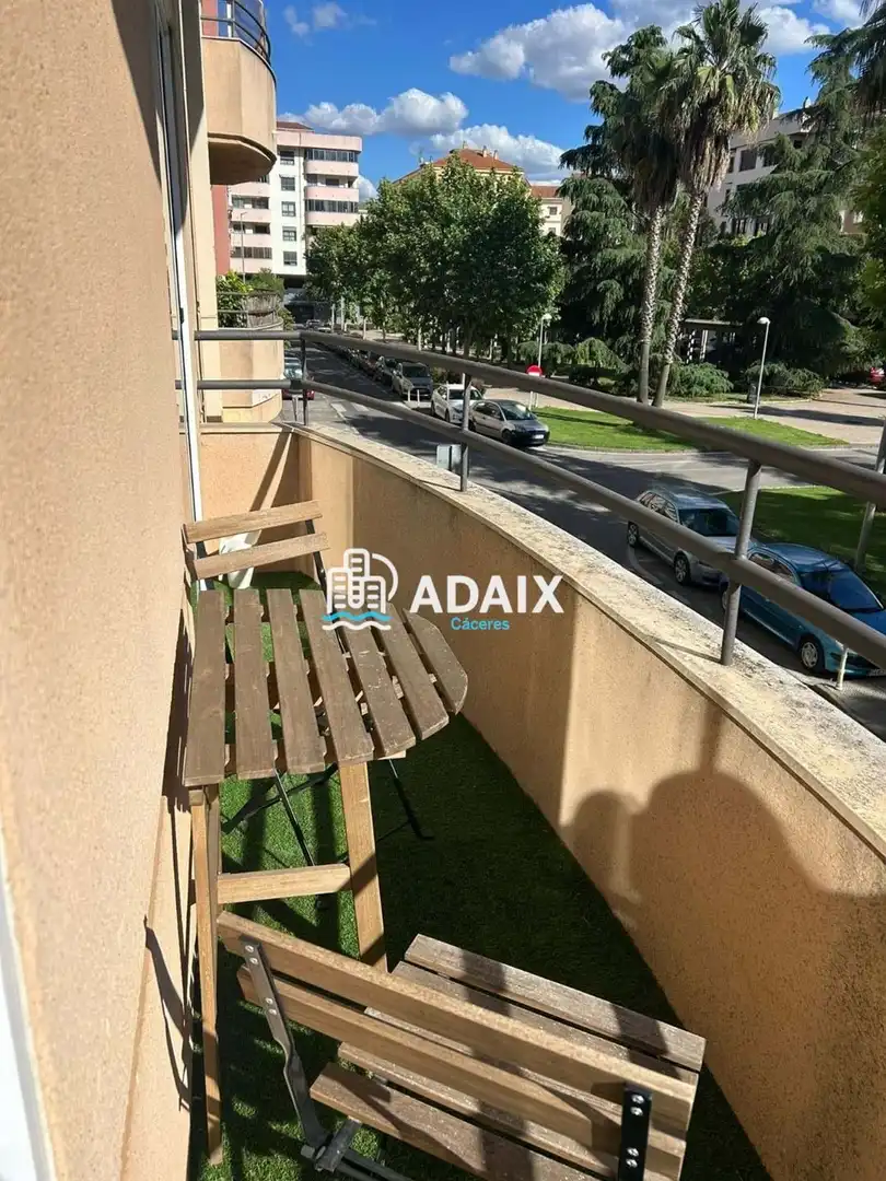 Balcony of Flat for rent in Cáceres  with Air Conditioner, Heating and Terrace
