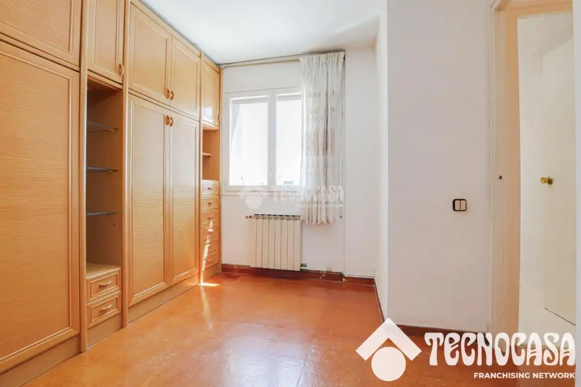 Habitación de Piso en venta en Sant Boi de Llobregat con Balcón
