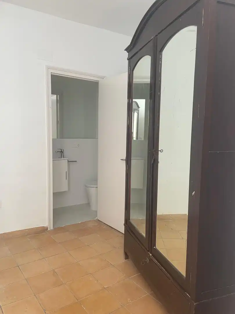 Bany de Pis de lloguer en Córdoba amb Aire condicionat