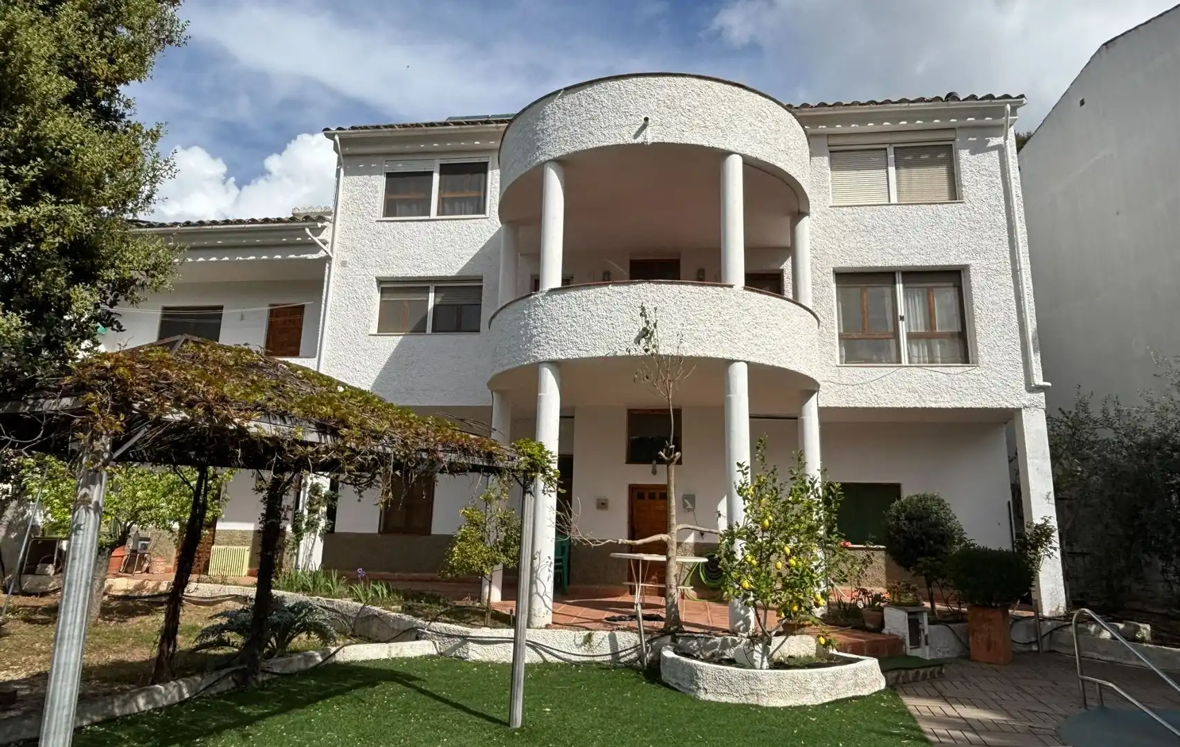 Vista exterior de Casa o chalet en venta en Siles con Aire acondicionado, Calefacción y Jardín privado