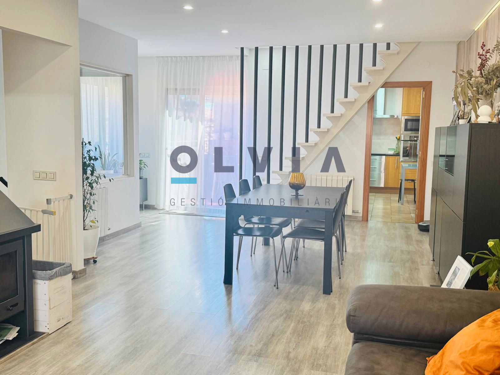 Sala de estar de Casa o chalet en venta en Castellar del Vallès con Aire acondicionado, Calefacción y Terraza