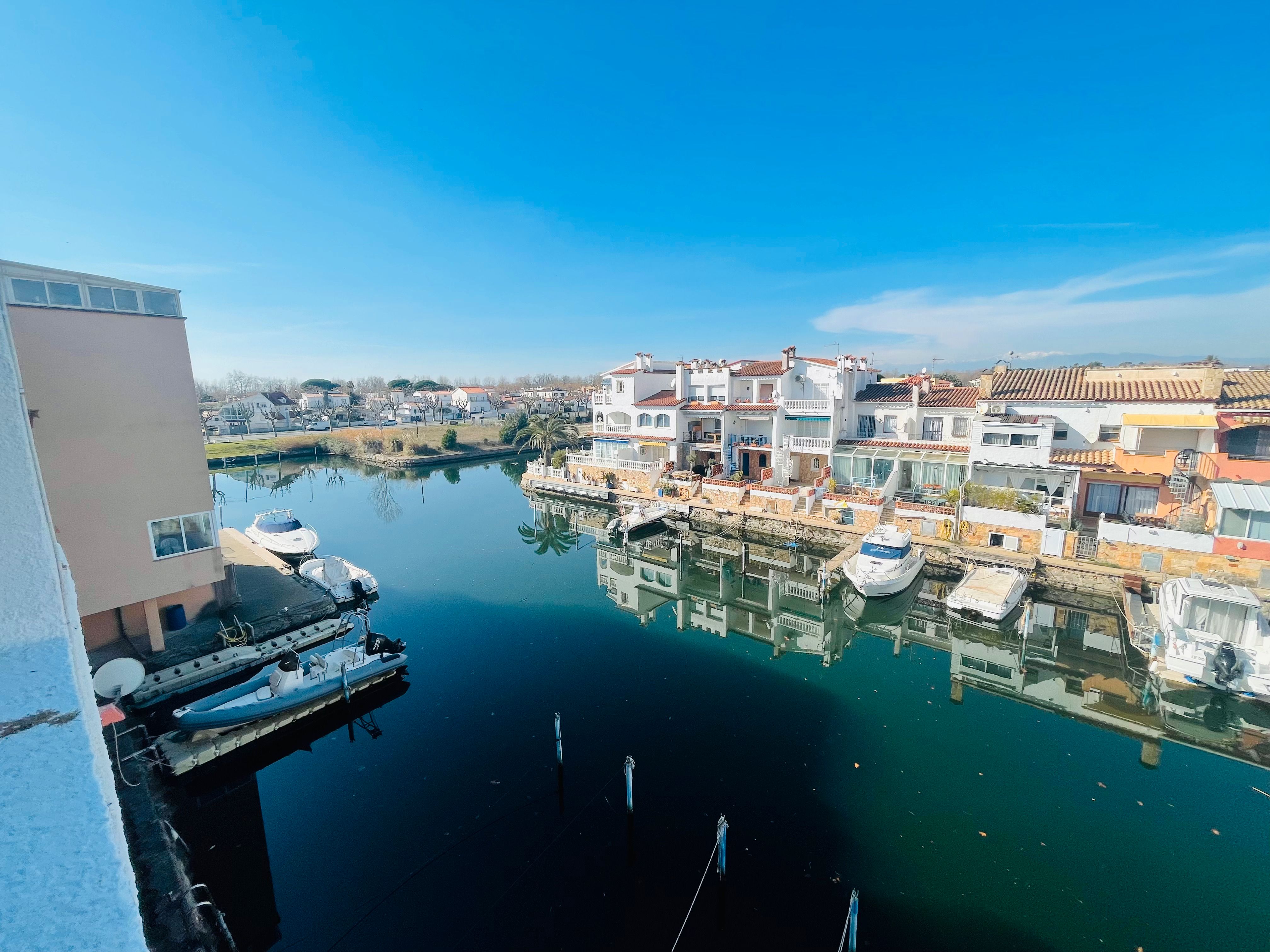 Flat for sale in Carrer Alberes, Alberes