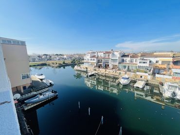 Piso en venta en Carrer Alberes