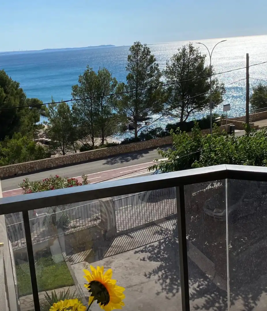Vista exterior de Apartamento en venta en Mont-roig del Camp con Terraza, Amueblado y Piscina comunitaria