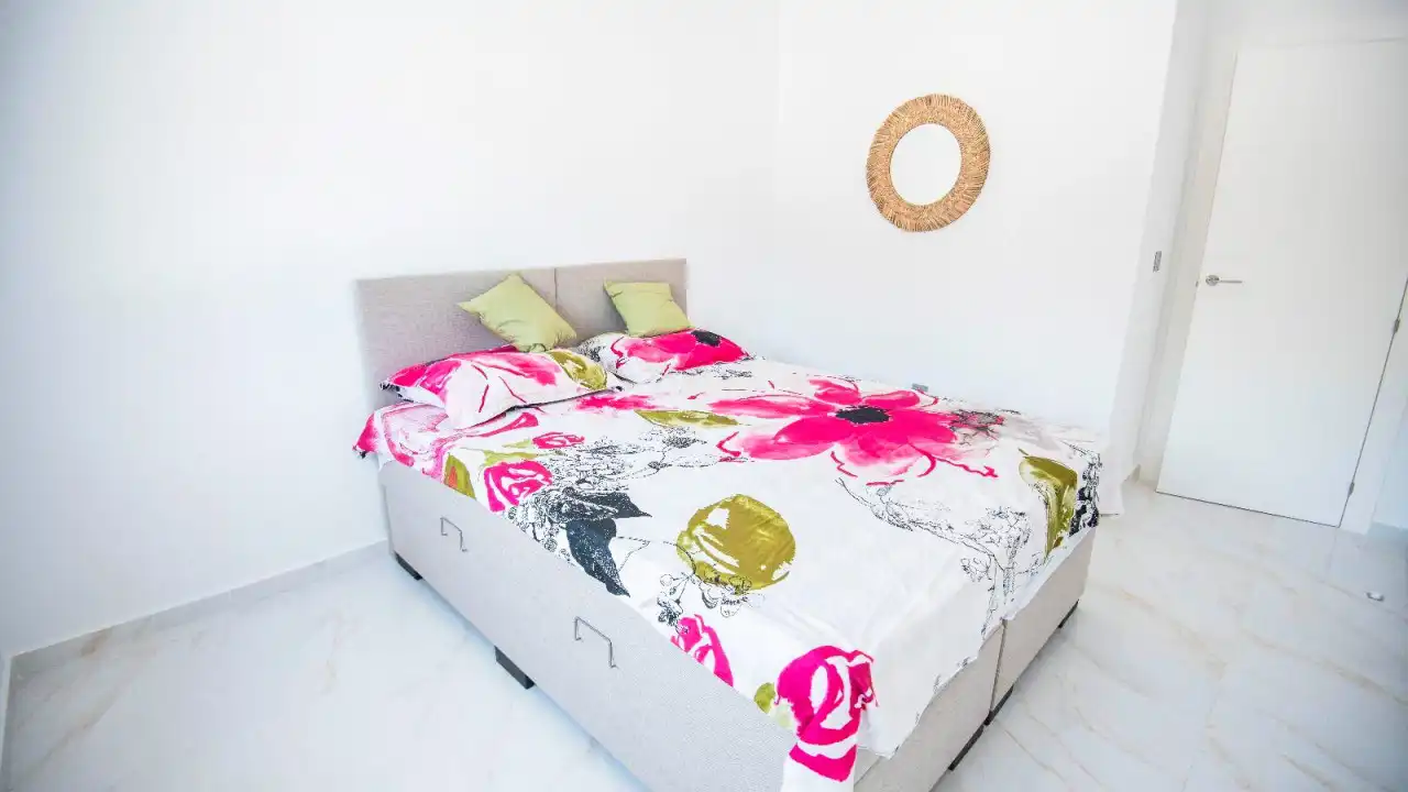 Habitación de Casa o chalet en venta en Pilar de la Horadada con Calefacción, Terraza y Piscina