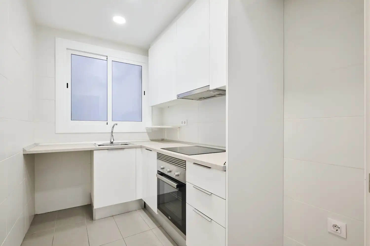 Cocina de Piso en venta en Barcelona con Aire acondicionado, Calefacción y Horno