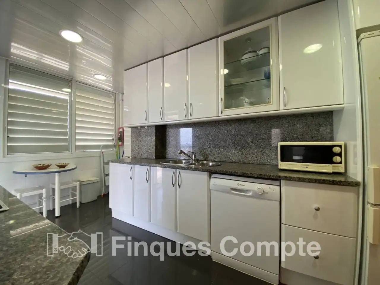 Cocina de Apartamento en venta en Roda de Berà con Aire acondicionado, Terraza y Trastero
