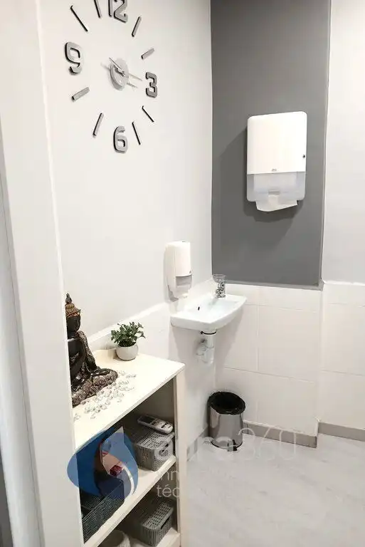 Badezimmer von Geschaftsraum zur Miete in  Logroño