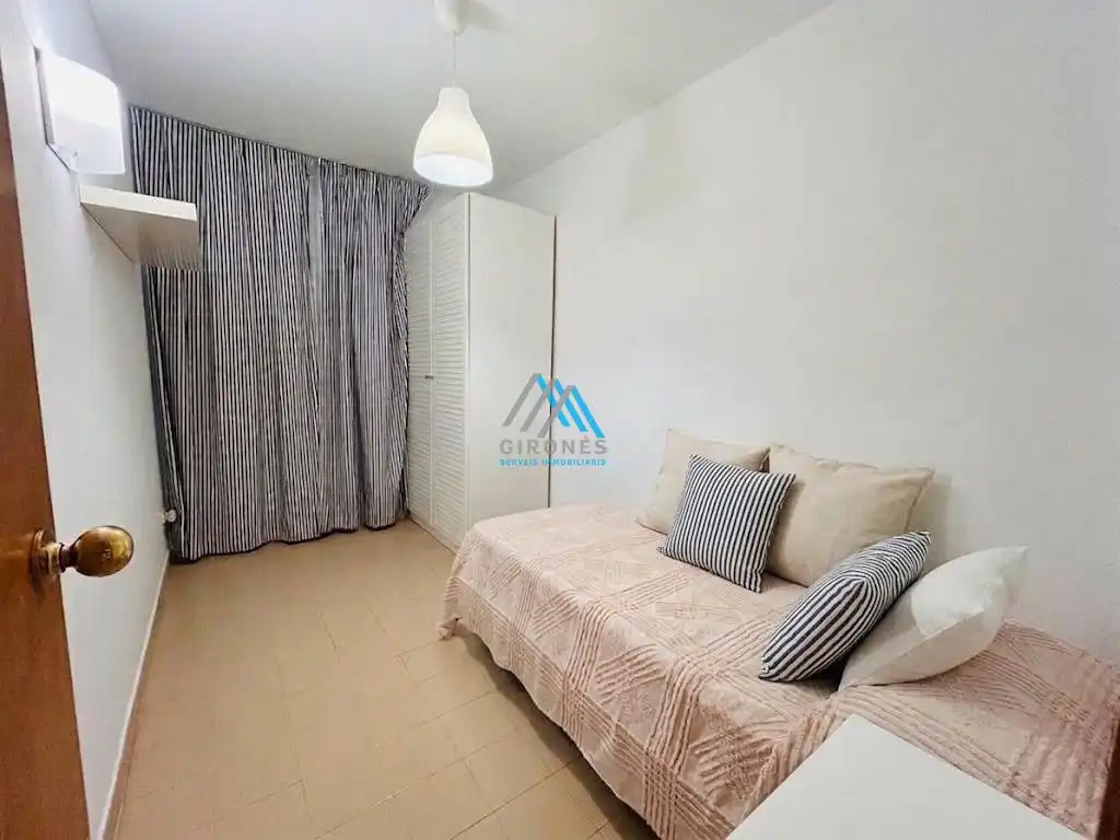 Schlafzimmer von Erdgeschoss zur Miete in Castell d'Aro, Platja d'Aro i s'Agaró mit Klimaanlage, Heizung und Terrasse