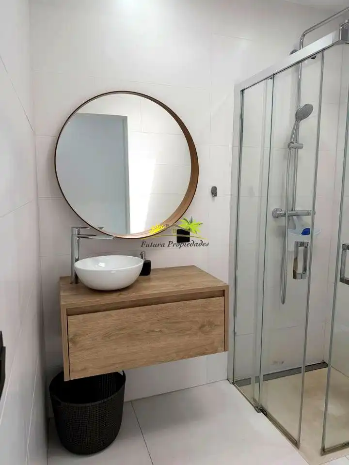 Baño de Piso en venta en Haría con Amueblado