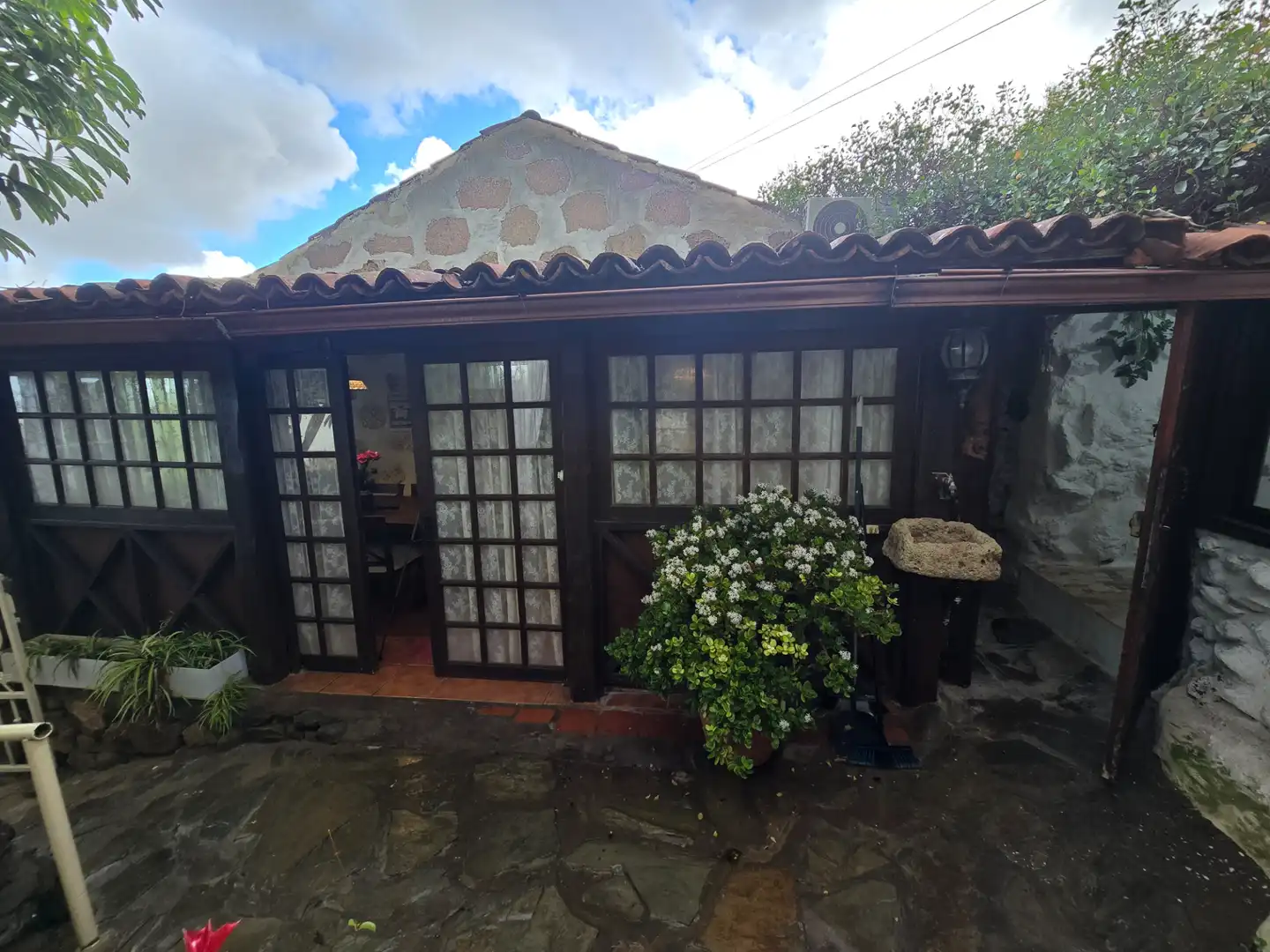 Vista exterior de Casa o xalet en venda en Arona amb Aire condicionat, Calefacció i Jardí privat