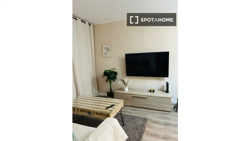 Vista exterior de Piso para compartir en Barcelona con Aire acondicionado, Terraza y Amueblado