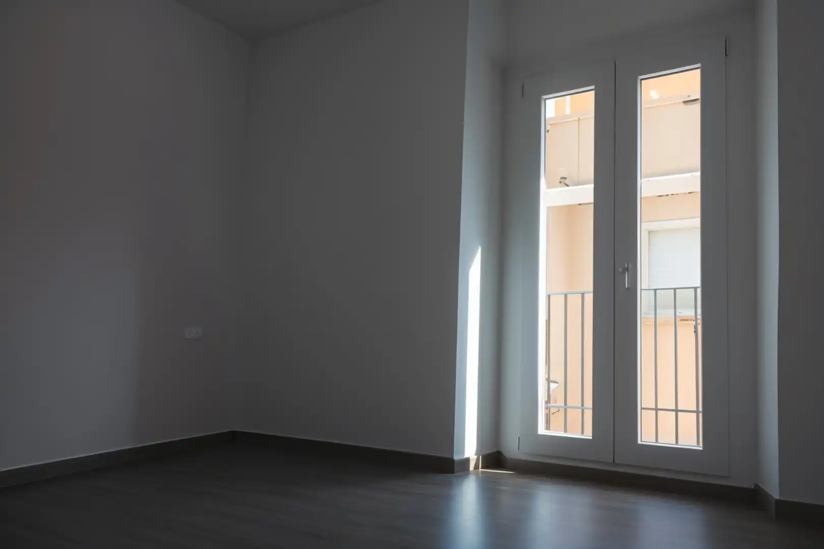 Bedroom of Flat for sale in Figueres