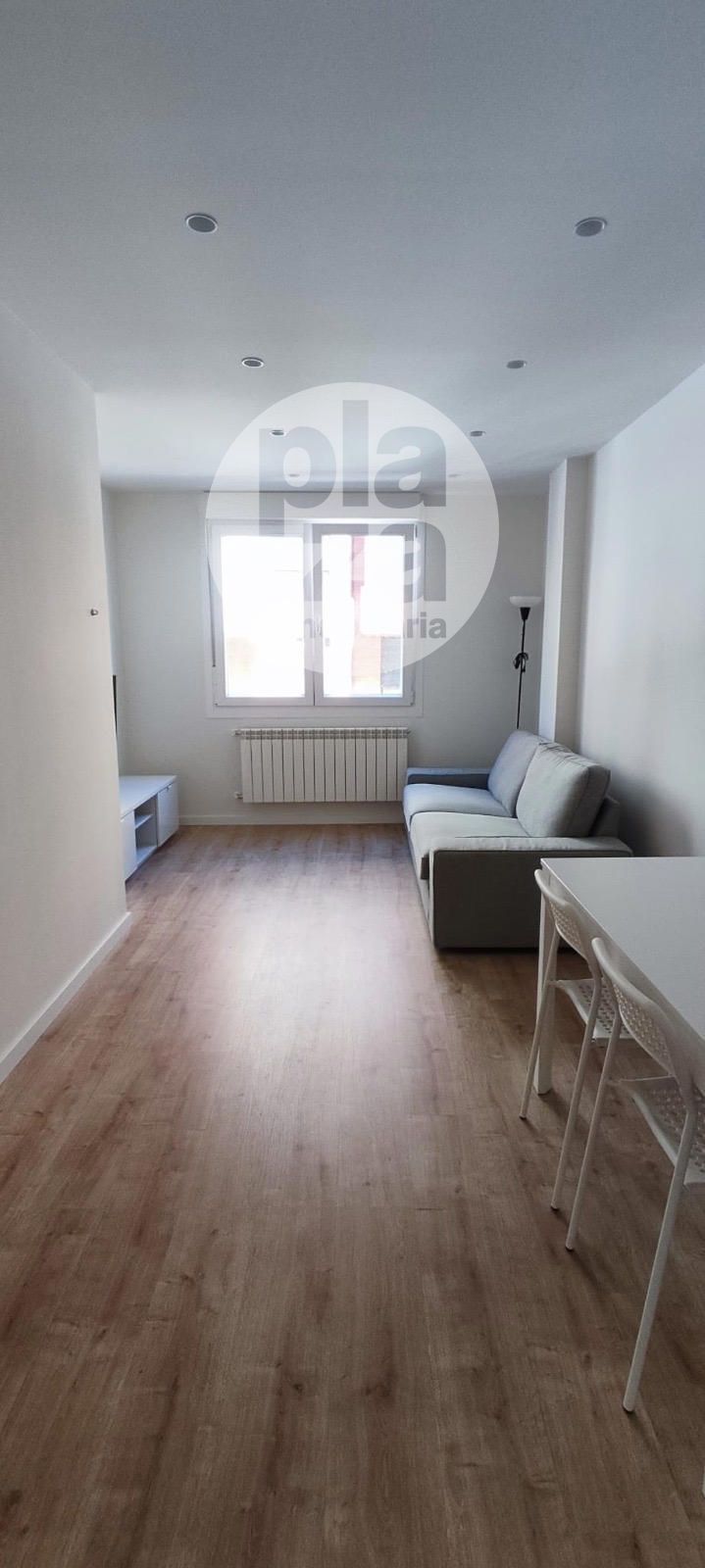 Dormitori de Pis en venda en Burgos Capital amb Calefacció