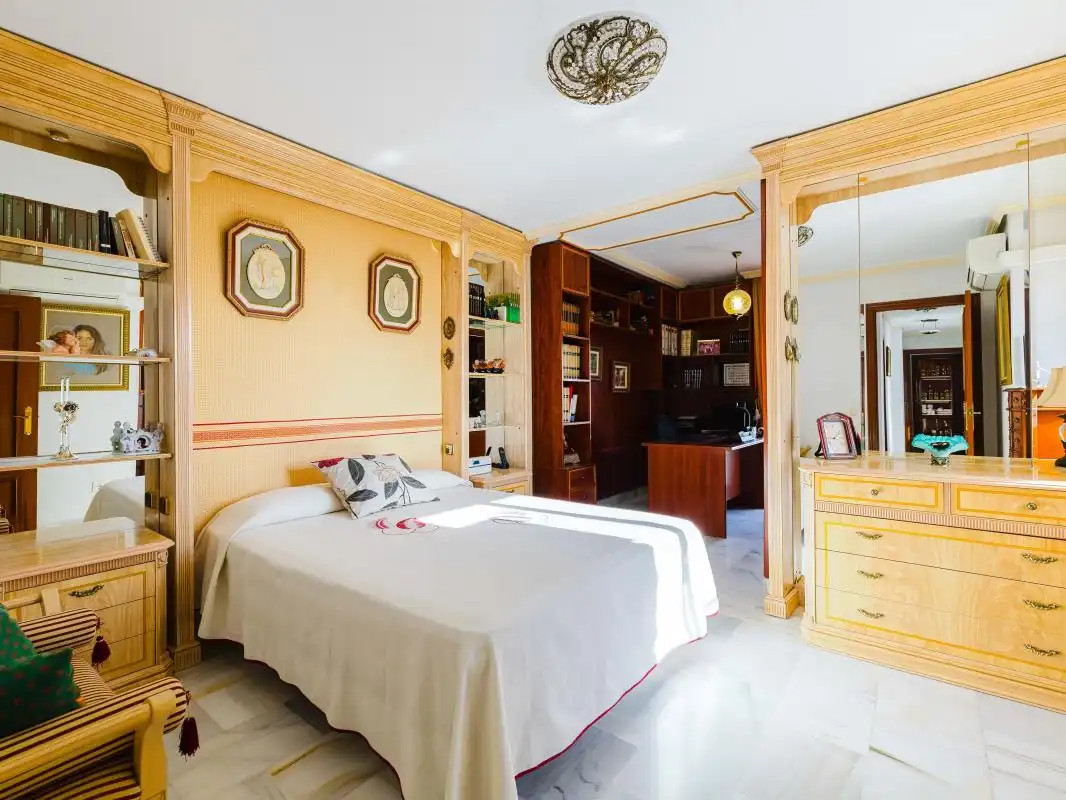 Habitación de Ático en venta en Málaga con Aire acondicionado, Calefacción y Jardín privado