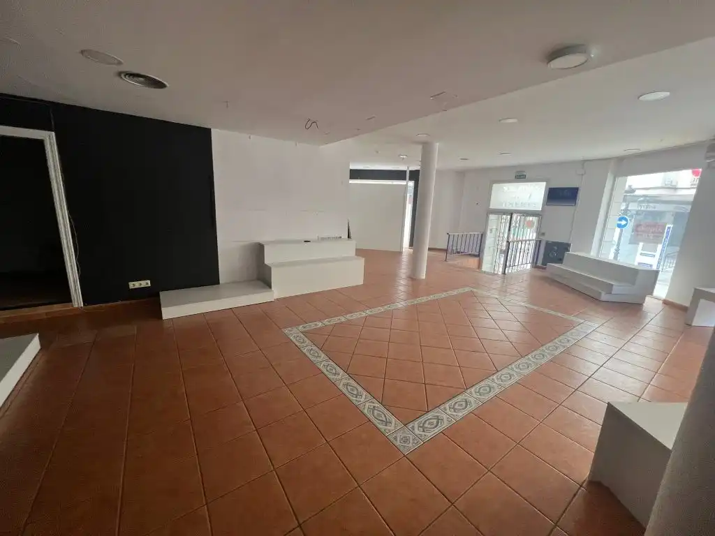 Local comercial en venda a Quintanar de la Orden, imagen 10