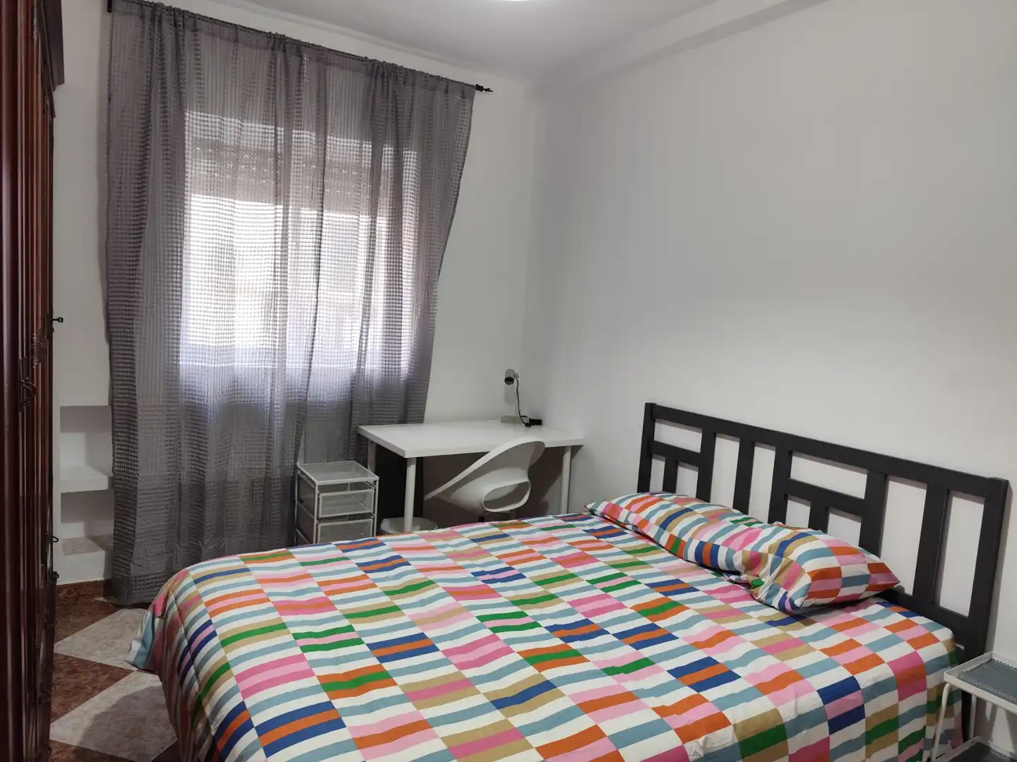 Flat for rent in Calle Ramón y Cajal, Centro