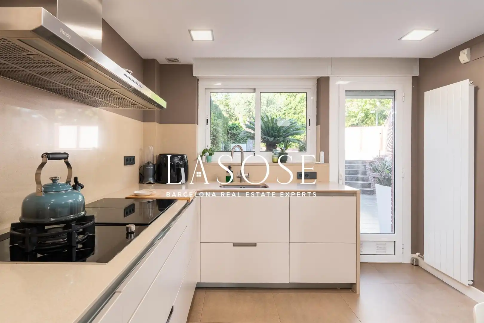 Kitchen of Houses for rent in Sant Just Desvern  with Heating, Private garden and Terrace