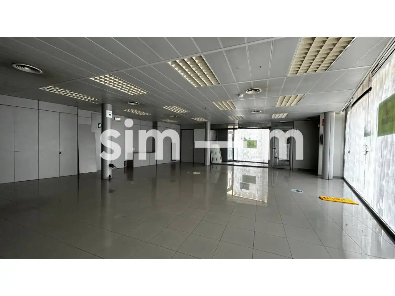 Local en venta en Tona con Alarma